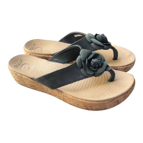 Crocs A Leigh Flower Leather Flip Flop Sandal Cork Platform Wedge Black Size 10 - Picture 1 of 17